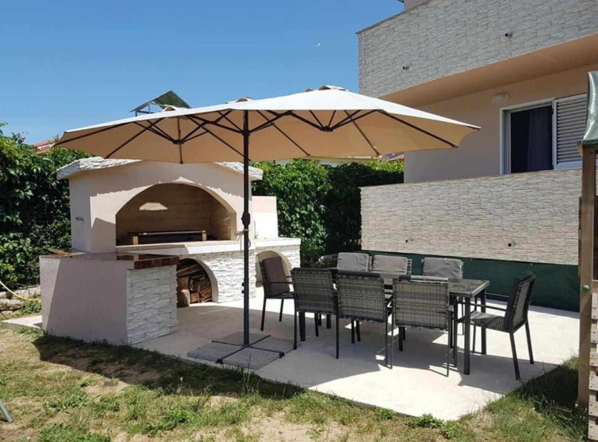 Apartmani Sabbioso Lopar Exteriör bild